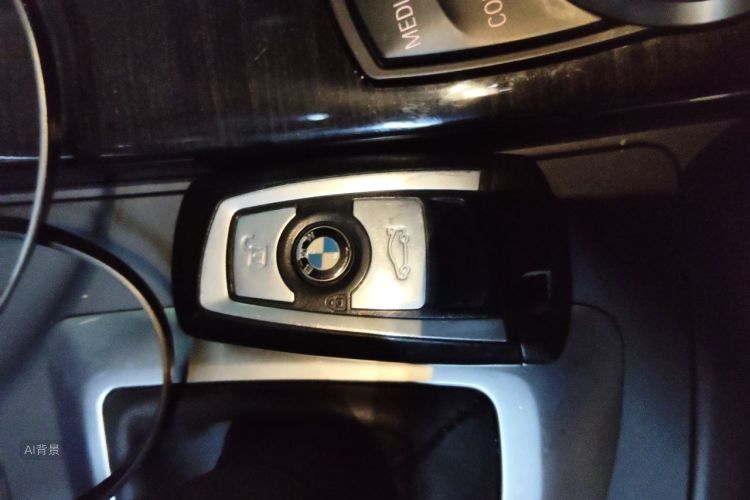 BMW 3 Series 2018 #10 BMW 3 Series 2018 car image #10