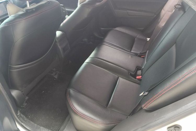 Toyota Corolla 2017 #17 Toyota Corolla 2017 car image #17