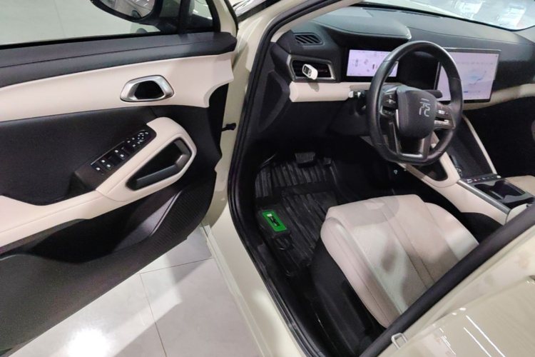 BYD YuanUP 2025 #16 BYD YuanUP 2025 car image #16