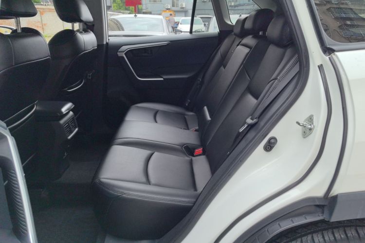 Toyota RAV4 2020 imagem de carro #13