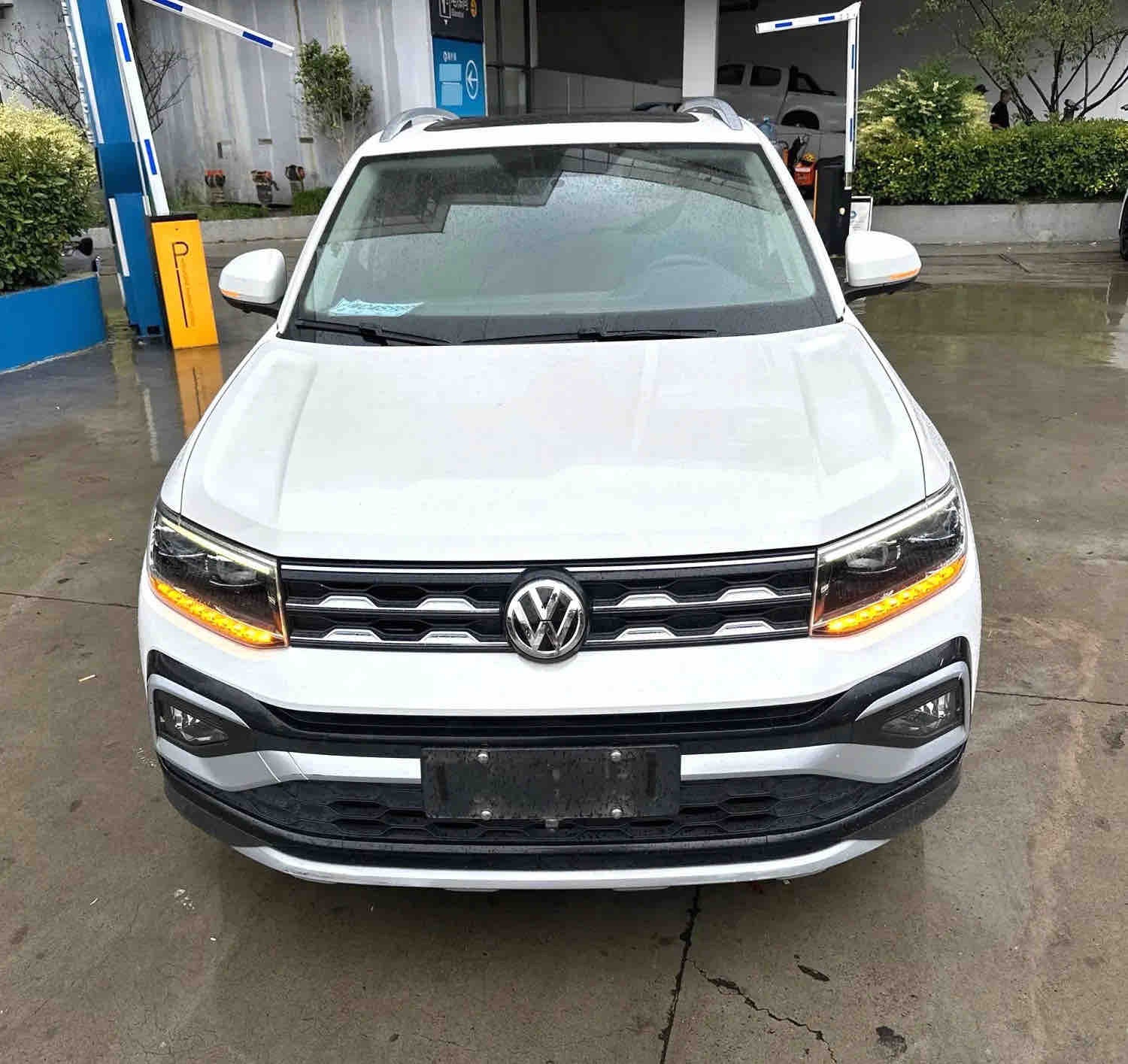 Volkswagen T-Cross 2020 #2 Volkswagen T-Cross 2020 car image #2
