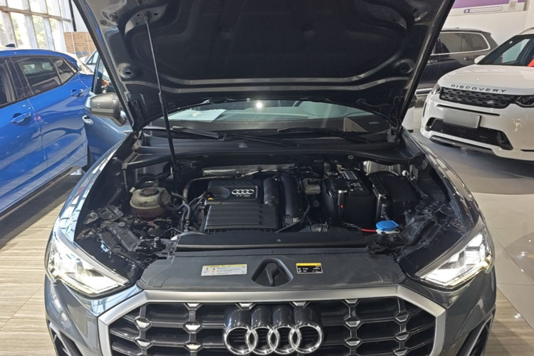 Audi Q3 2020 #22 Audi Q3 2020 car image #22