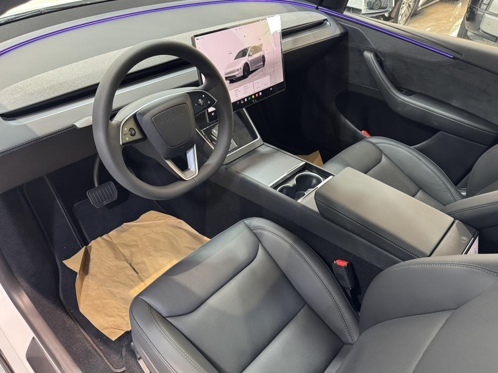 2026 #17 2026 immagine di auto #17