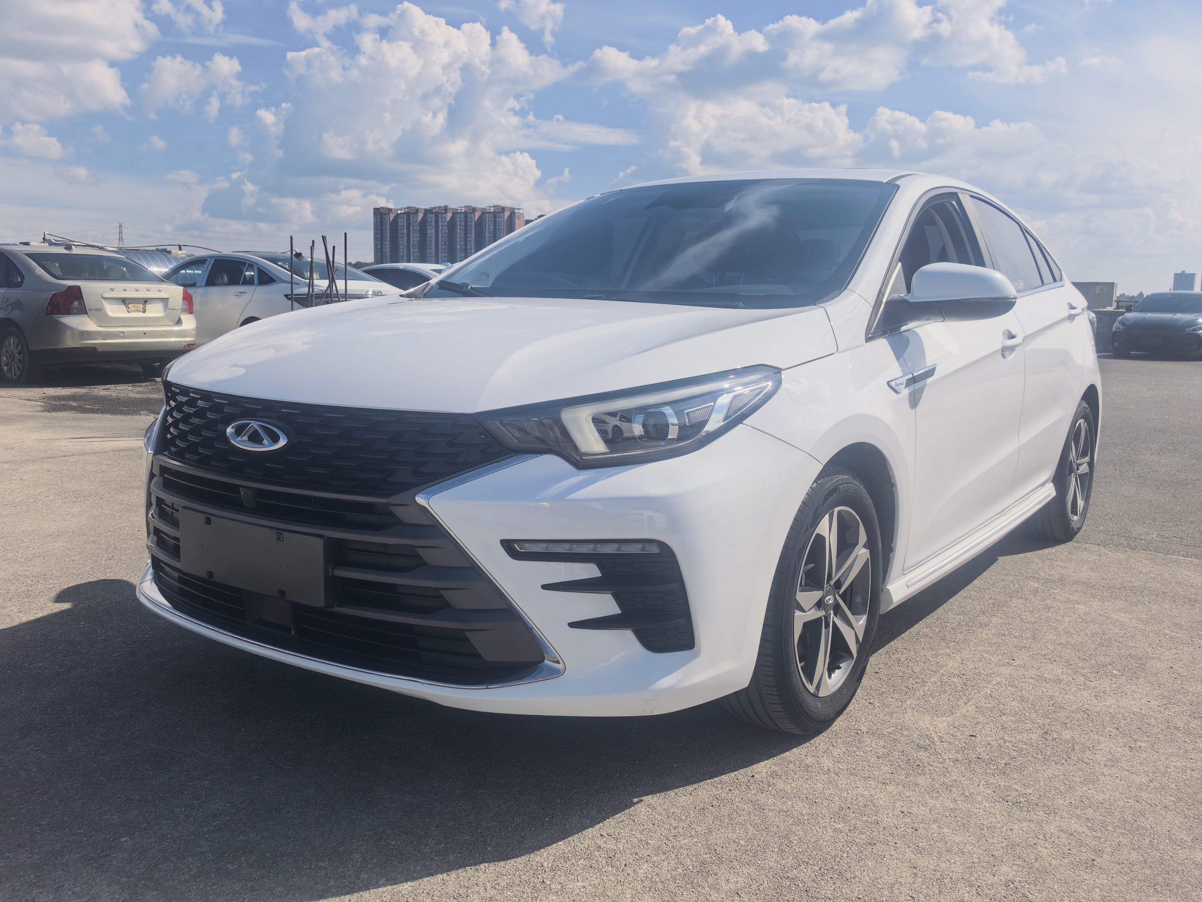 Chery Arrizo 5 Plus 2022 immagine di auto 