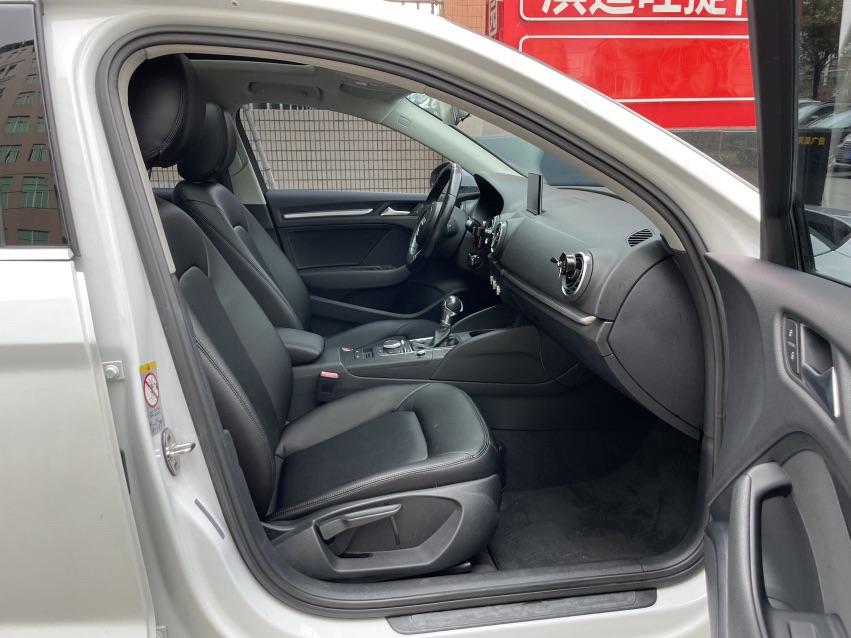 Audi A3 2017 car image #6