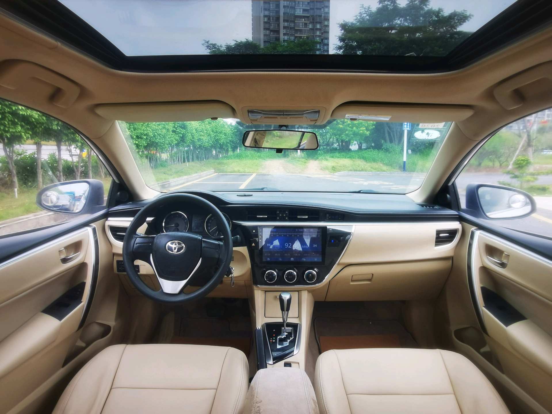 Toyota Corolla 2014 #12 Toyota Corolla 2014 car image #12