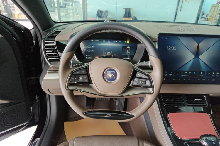 BYD Han 2024 #13 BYD Han 2024 صورة سيارة #13
