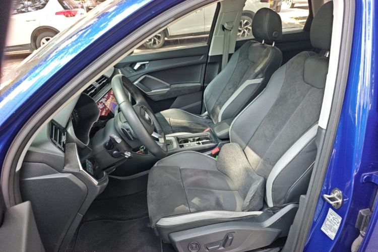 Audi Q3 2019 #15 Audi Q3 2019 car image #15