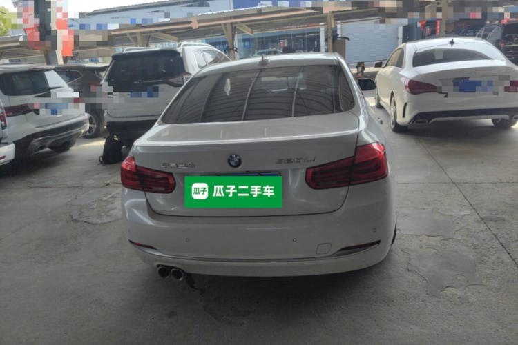 BMW 3 Series 2018 car image #6