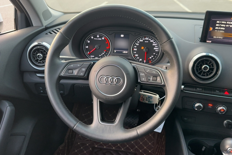 Audi A3 2019 #12 Audi A3 2019 car image #12