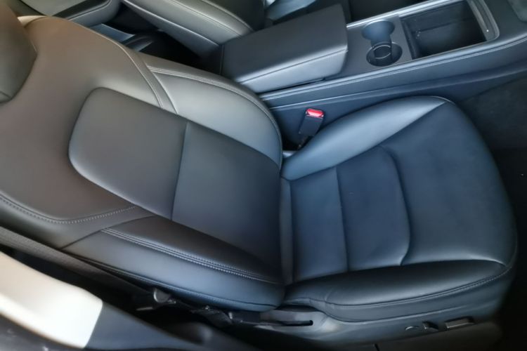 Tesla Model Y 2021 #24 Tesla Model Y 2021 car image #24