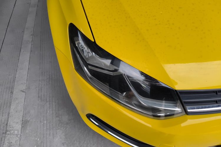 Volkswagen Polo 2014 car image #8