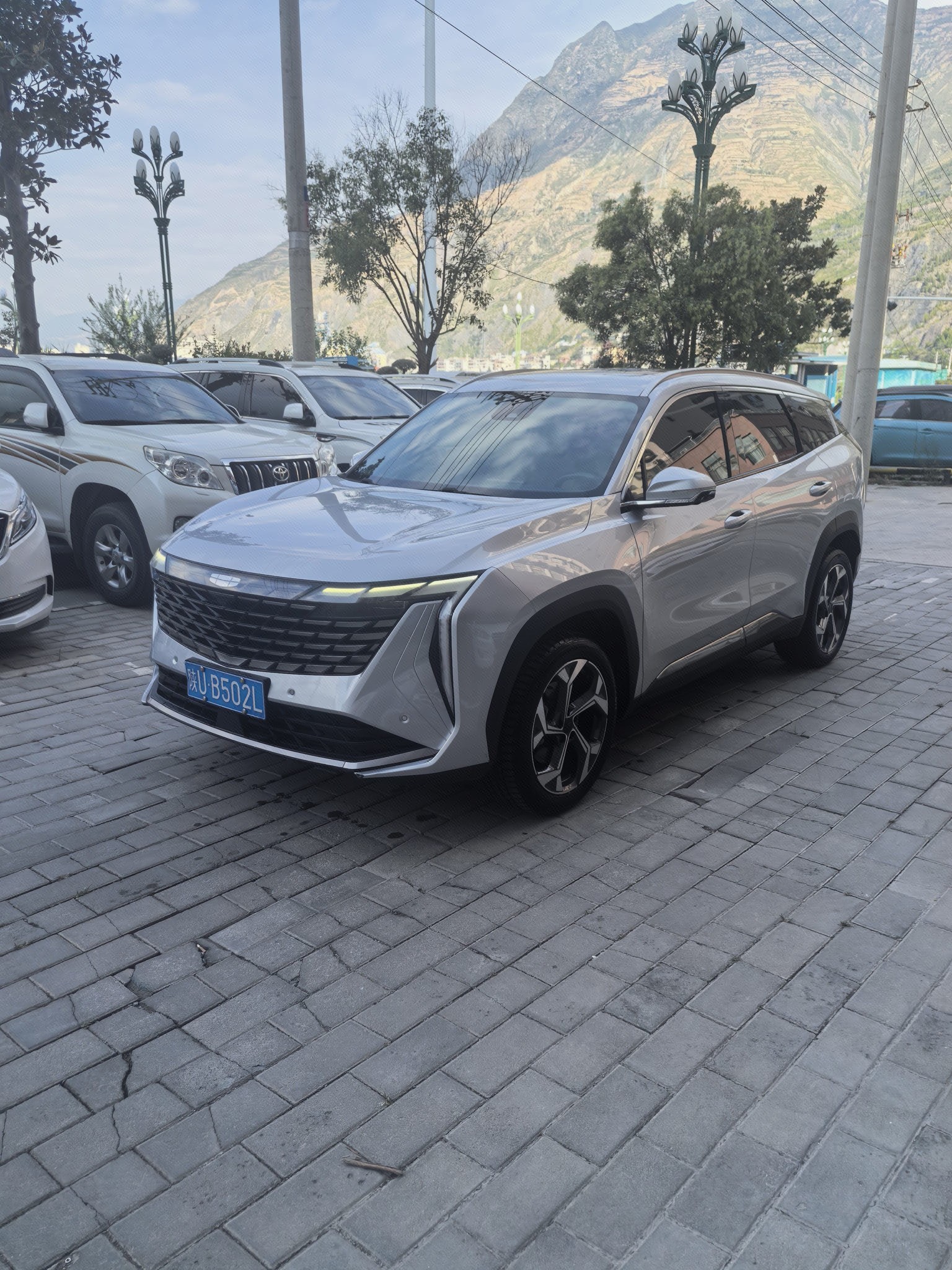 GEELY Boyue L 2023 GEELY Boyue L 2023 car image