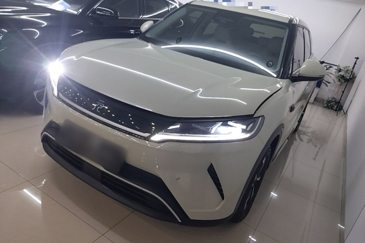 BYD YuanUP 2025 car image #2