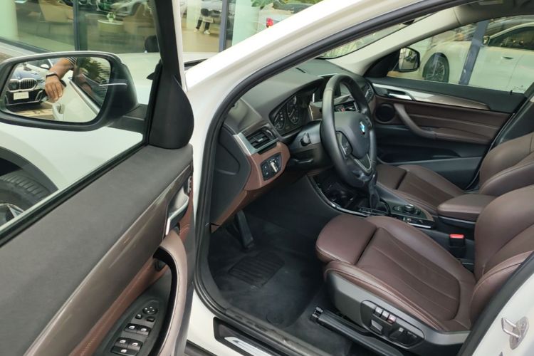 BMW X1 2018 #16 BMW X1 2018 car image #16