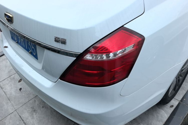 GEELY Emgrand 2018 car image #8