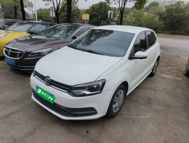 Volkswagen Polo 2019 car image 