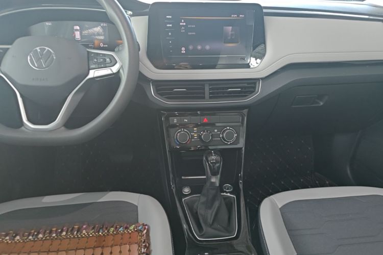 Volkswagen Tharu 2025 imagem de carro #13