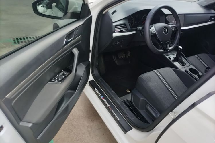 Volkswagen Lavida 2021 car image #16