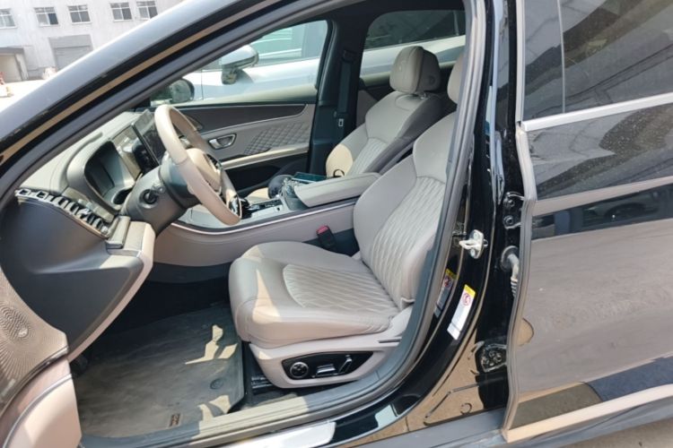 BYD Han 2024 car image #15