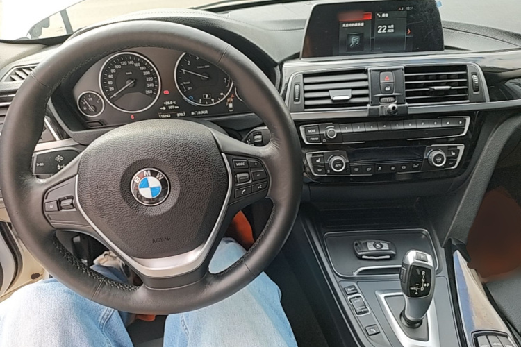 BMW 3 Series 2018 #10 BMW 3 Series 2018 imagen de coche #10