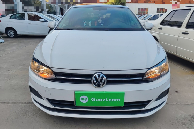 Volkswagen Polo 2019 car image #3