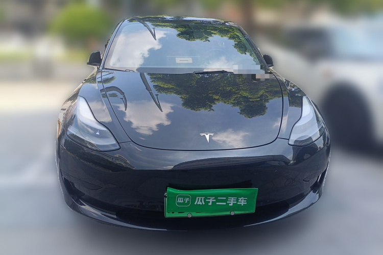 Tesla Model 3 2023 car image #3