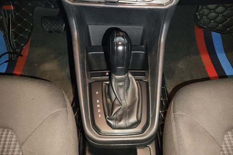 Volkswagen Santana 2020 car image #18