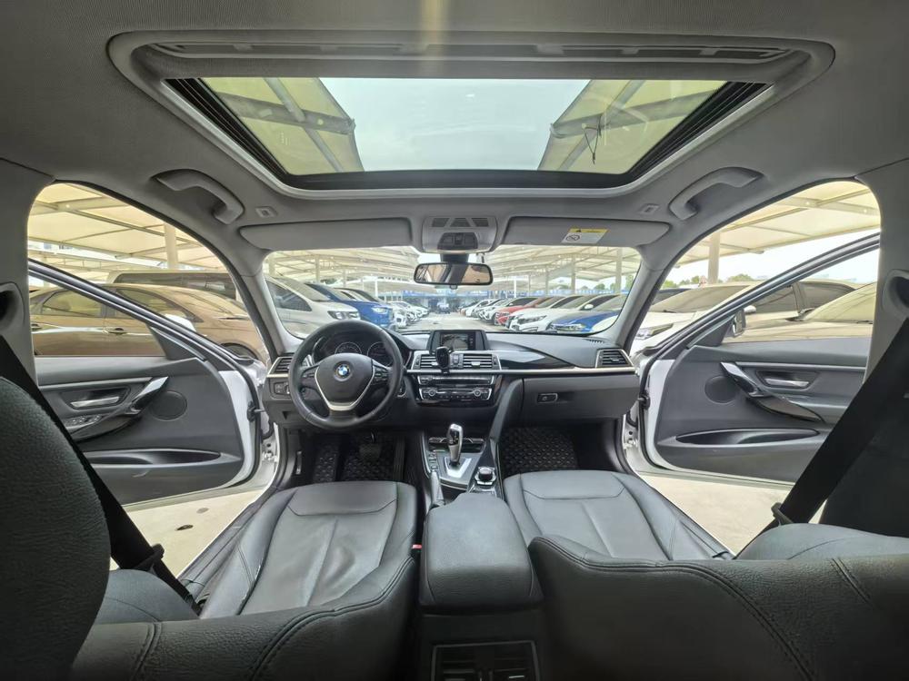 BMW 3 Series 2017 #12 BMW 3 Series 2017 car image #12