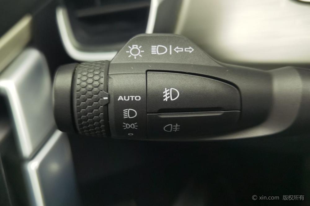 GEELY Coolray 2019 car image #16