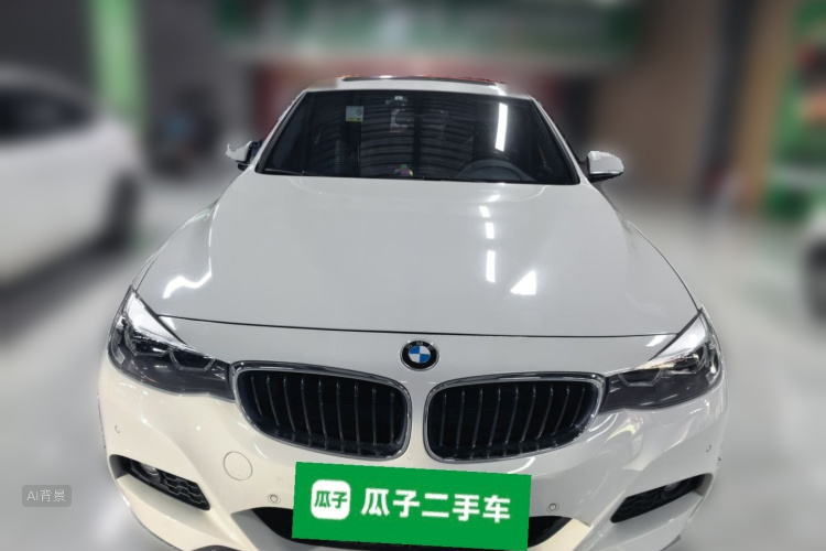 BMW 3 Series GT 2019 imagem de carro #3