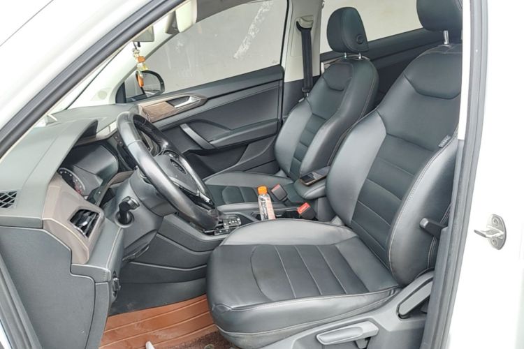Volkswagen Tharu 2021 car image #15