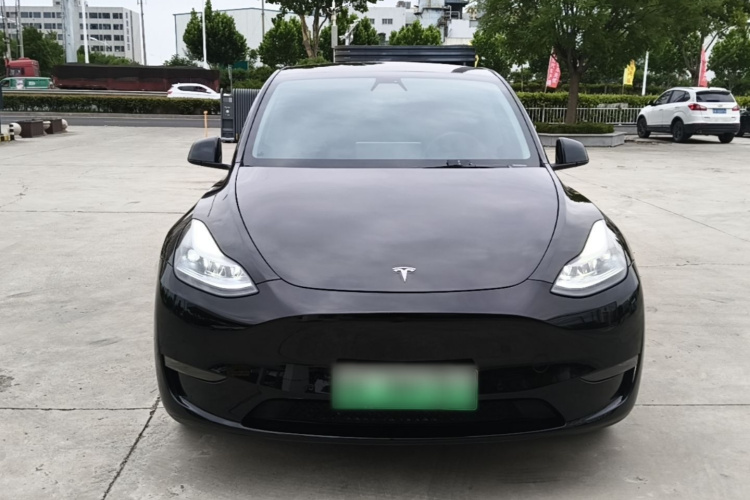 Tesla Model Y 2022 #3 Tesla Model Y 2022 car image #3