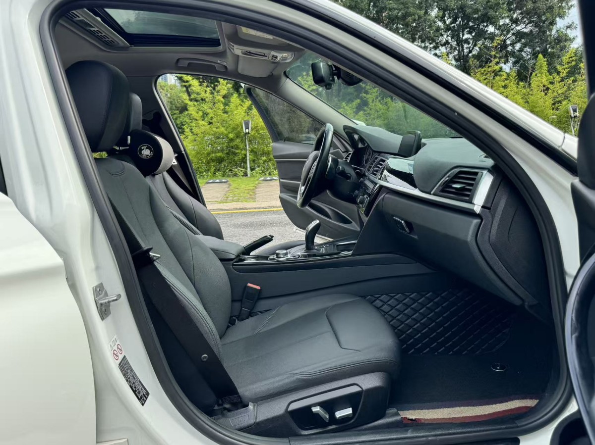 BMW 3 Series 2017 #10 BMW 3 Series 2017 car image #10
