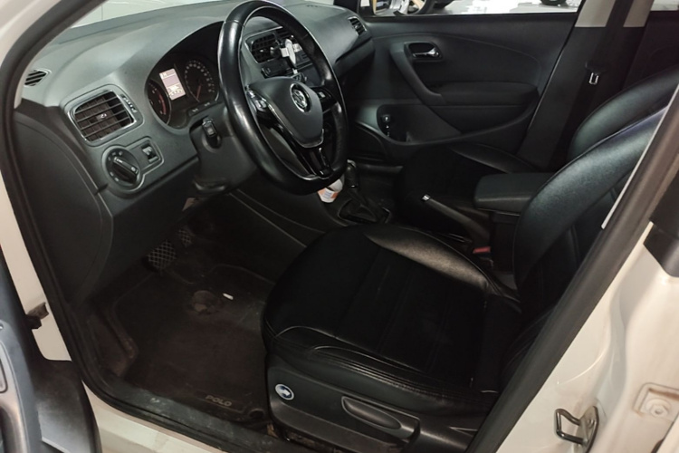 Volkswagen Polo 2018 #15 Volkswagen Polo 2018 car image #15