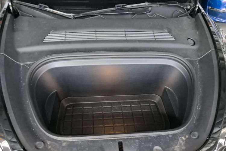 Tesla Model Y 2023 صورة سيارة #22