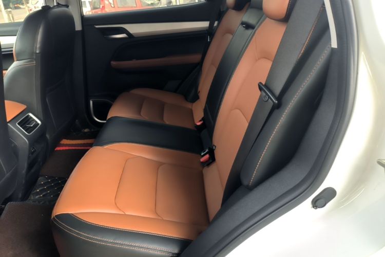 GEELY Vision X6 2021 immagine di auto #17