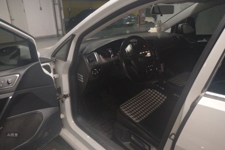 Volkswagen Golf 2014 car image #18