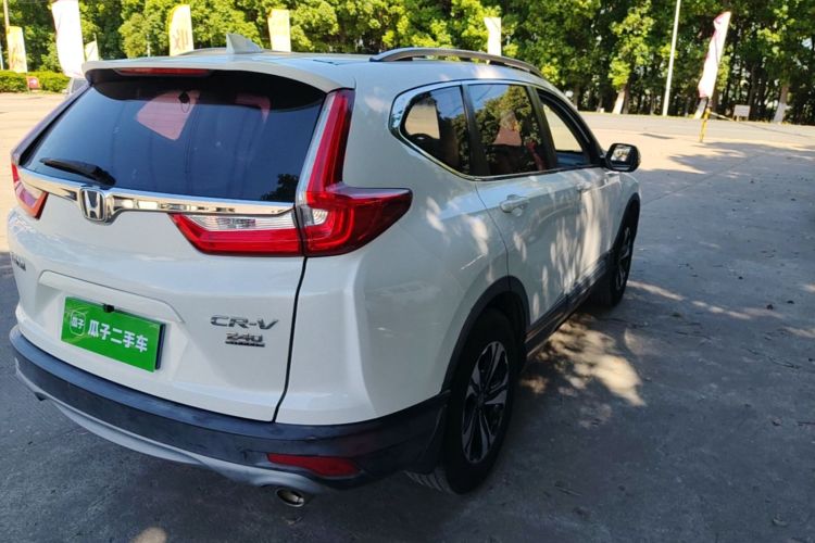 Honda CR-V 2018 #8 Honda CR-V 2018 car image #8