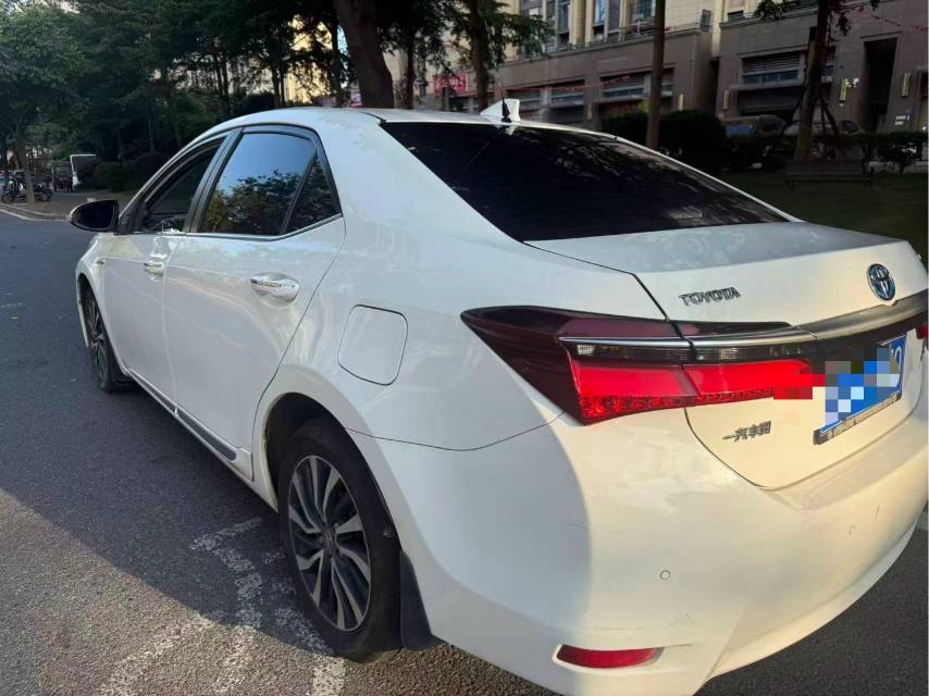 Toyota Corolla 2018 #9 Toyota Corolla 2018 car image #9