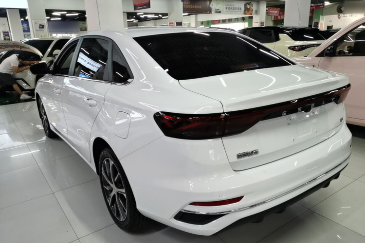 GEELY Emgrand 2024 #5 GEELY Emgrand 2024 car image #5