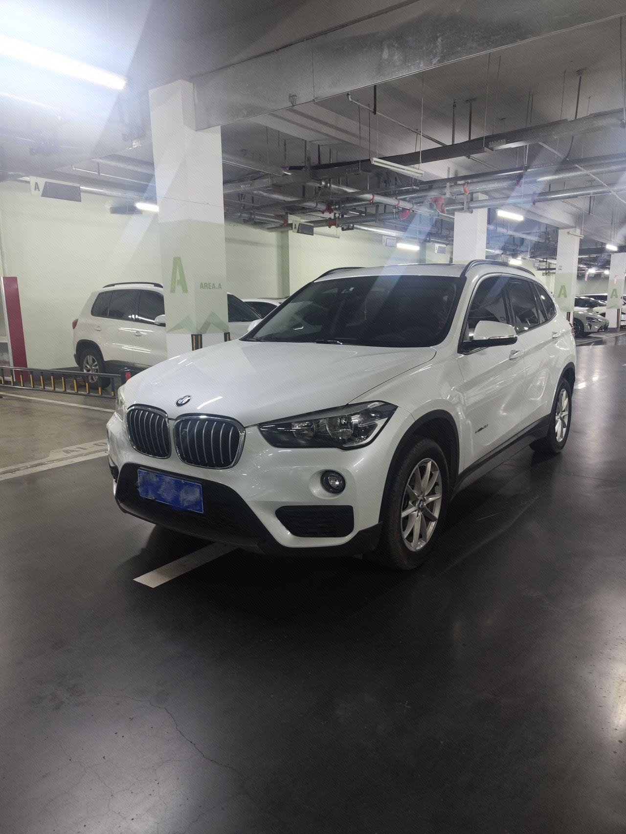 BMW X1 2018 BMW X1 2018 car image