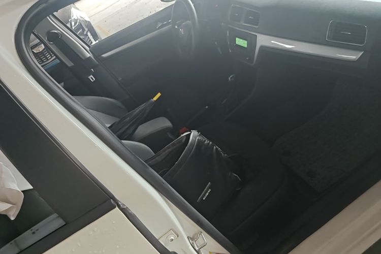 Volkswagen Lavida 2017 car image #24