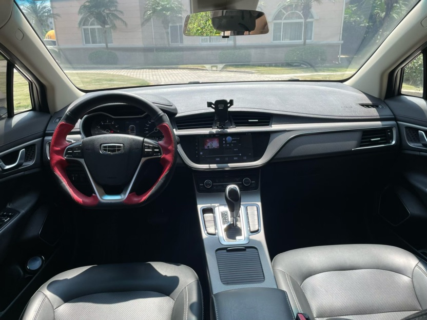 GEELY Emgrand GS 2018 car image #9