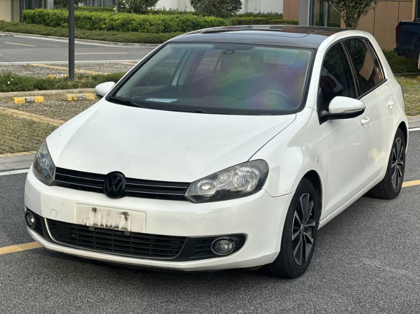 Volkswagen Golf 2012 Volkswagen Golf 2012 car image