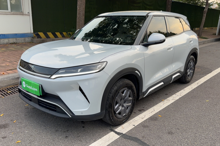 BYD YuanUP 2025 car image #2