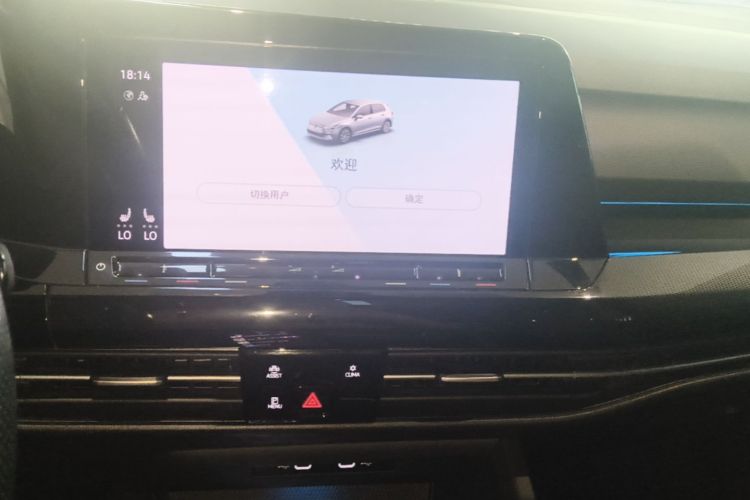 Volkswagen Golf 2021 car image #13