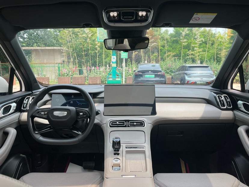 GEELY Boyue L 2025 imagen de coche #5