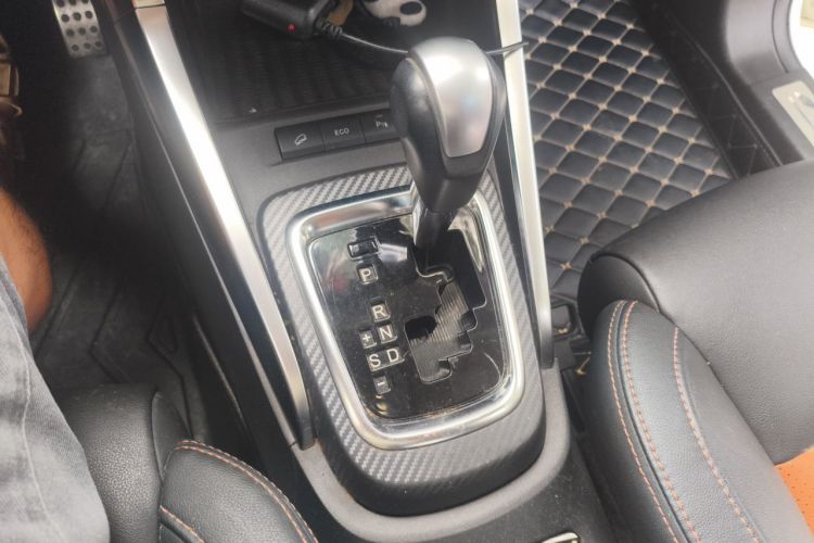BYD Yuan 2016 #14 BYD Yuan 2016 car image #14