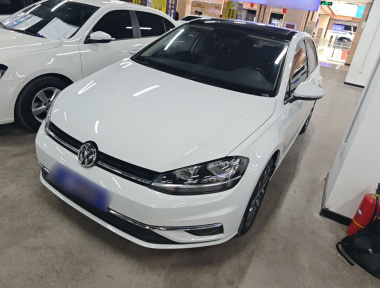 Volkswagen Golf 2018 Volkswagen Golf 2018 изображение автомобиля